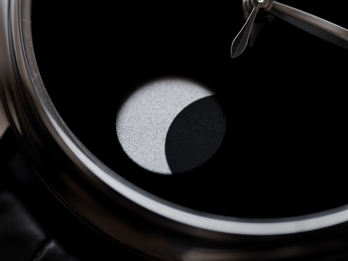 H. Moser & Cie. Endeavour Perpetual Moon Concept