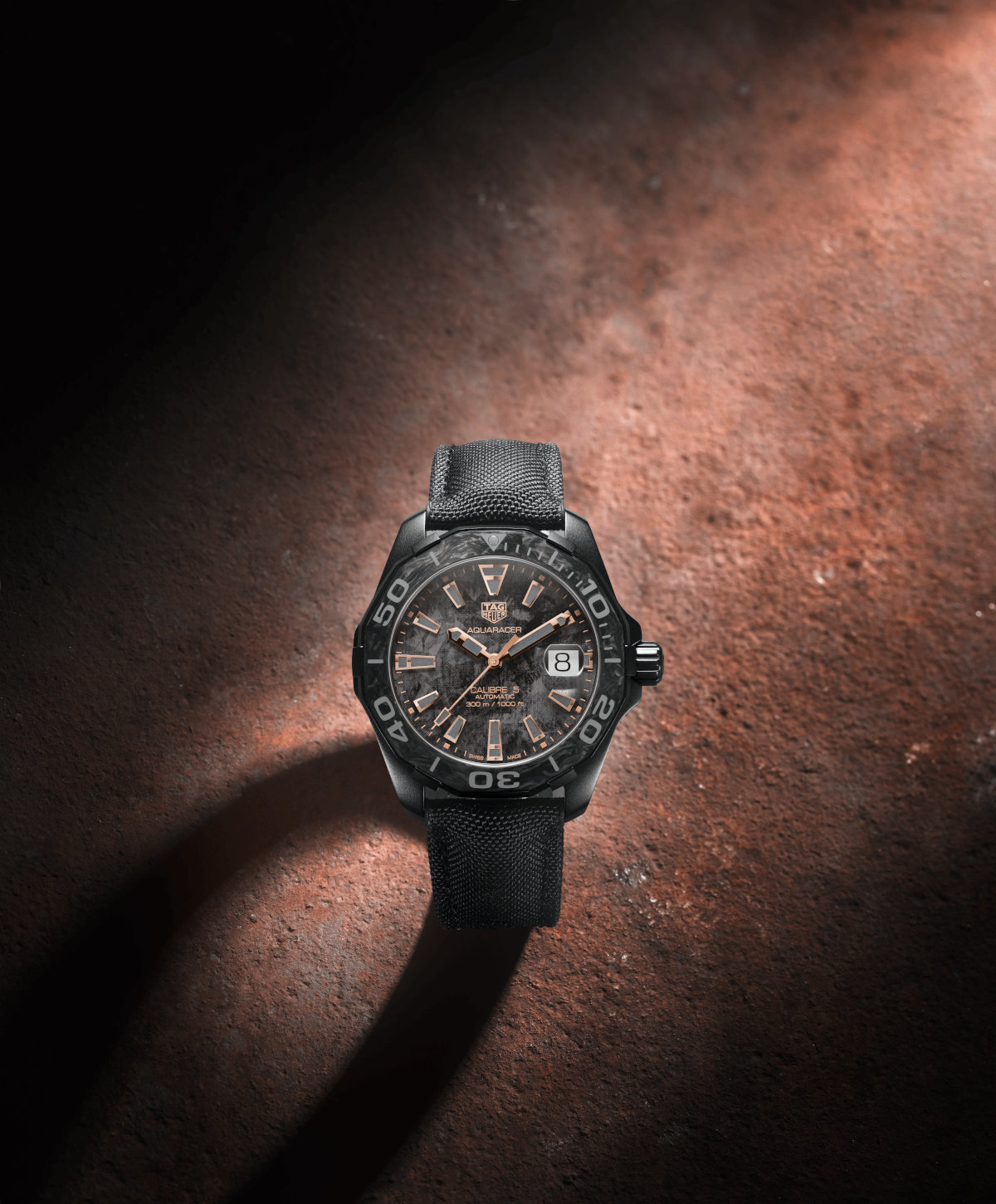 TAG Heuer Carbon Aquaracer - butikowa linia diverów