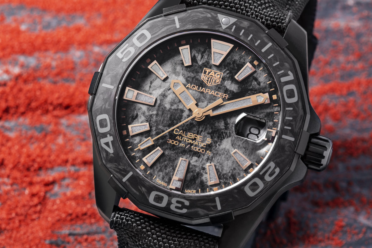 TAG Heuer Carbon Aquaracer - butikowa linia diverów