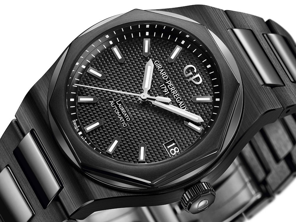 Girard-Perregaux Laureato Ceramic 42 mm | www.timeandwatches.pl