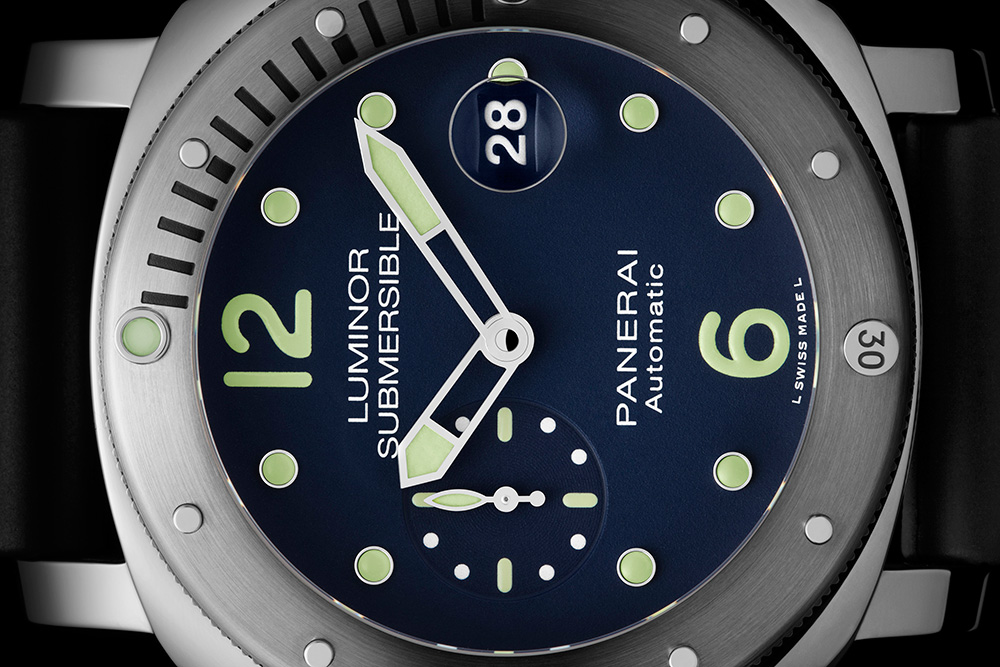 Panerai Luminor Submersible Automatic Acciaio PAM00731 - timeandwatches